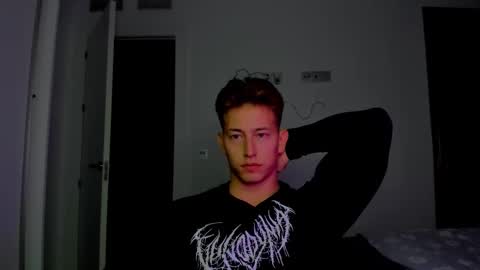 Snapshot of gym_alpha chatting on January 8, 2026, 12:24 am Oliver online show from January 8, 2026, 12:24 am