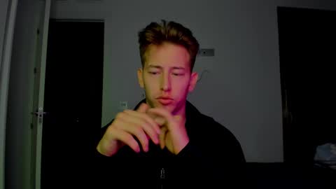 Snapshot of gym_alpha chatting on January 13, 2026, 4:45 pm Oliver online show from January 13, 2026, 4:45 pm