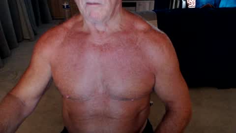 Snapshot of gymguyuk28 chatting on July 16, 2026, 9:43 pm Gymguy online show from July 16, 2026, 9:43 pm