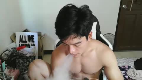 Snapshot of gymnasmenos chatting on May 12, 2026, 9:17 am AJ online show from May 12, 2026, 9:17 am