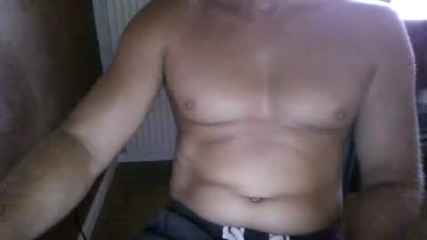 Snapshot of gymxxx_ chatting on July 6, 2026, 11:18 am gymxxx_ online show from July 6, 2026, 11:18 am