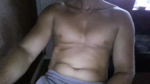 Snapshot of gymxxx_ chatting on July 7, 2026, 5:43 am gymxxx_ online show from July 7, 2026, 5:43 am
