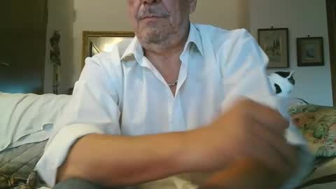 gyrdy online show from December 8, 2024, 3:02 pm