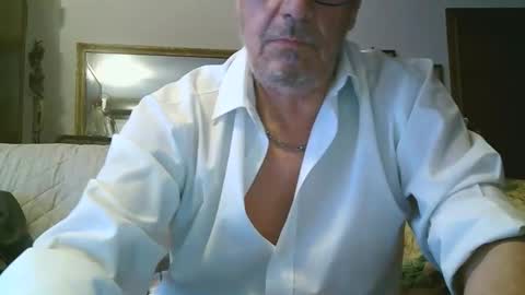 gyrdy online show from December 13, 2024, 4:05 pm