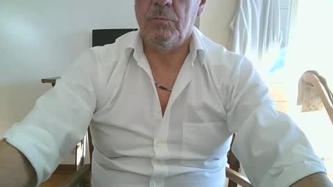 gyrdy online show from December 21, 2024, 1:32 pm
