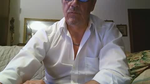 gyrdy online show from January 3, 2025, 5:42 pm