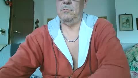 gyrdy online show from January 11, 2025, 1:11 pm