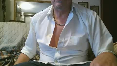 gyrdy online show from February 19, 2025, 6:10 pm
