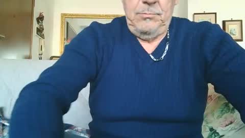 gyrdy online show from March 9, 2025, 1:37 pm