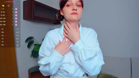 Snapshot of h0lyangel chatting on September 21, 2025, 7:26 pm Kelly Lilly online show from September 21, 2025, 7:26 pm