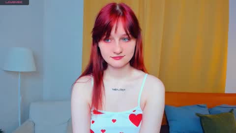 Snapshot of h0lyangel chatting on October 26, 2025, 7:42 pm Kelly Lilly online show from October 26, 2025, 7:42 pm