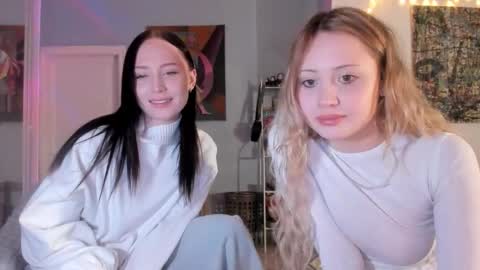 Ashleyblonde Ellies brunnette online show from December 16, 2025, 11:54 pm