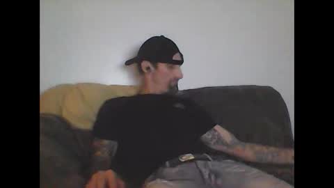 h333th3nz online show from March 24, 2026, 11:54 pm