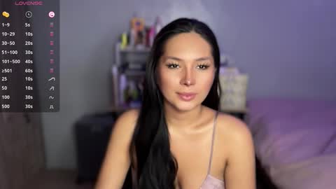 Snapshot of h34rtsforcami chatting on October 13, 2025, 3:50 am Camila online show from October 13, 2025, 3:50 am