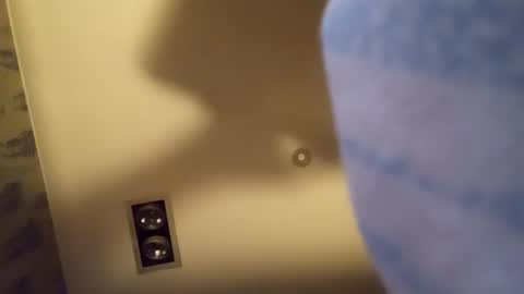 Snapshot of h_rd333 chatting on October 19, 2025, 3:56 pm h_rd333 online show from October 19, 2025, 3:56 pm