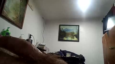 Snapshot of h_rd333 chatting on April 15, 2026, 10:00 am h_rd333 online show from April 15, 2026, 10:00 am