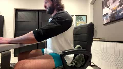 h_weston1213 online show from May 5, 2026, 3:03 am