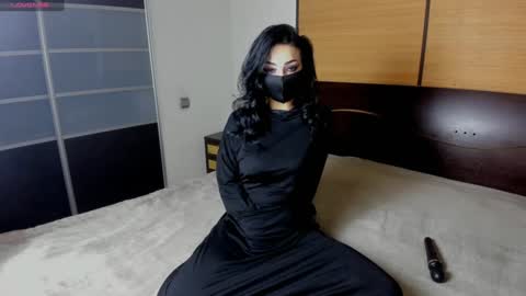 Linda online show from December 25, 2024, 2:25 am