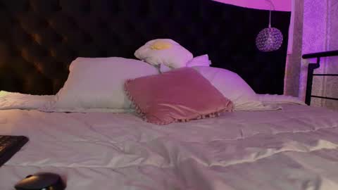 Snapshot of hada_blue_ chatting on October 15, 2025, 12:16 pm hada online show from October 15, 2025, 12:16 pm