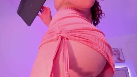 Eva online show from February 10, 2025, 6:35 pm