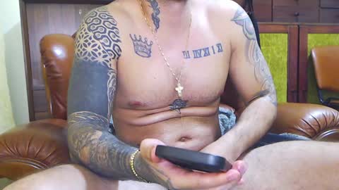 Snapshot of hades_carter chatting on January 10, 2025, 11:39 pm Hades online show from January 10, 2025, 11:39 pm