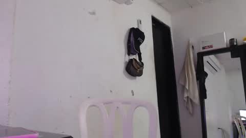 Snapshot of hadesmit1 chatting on March 26, 2026, 4:01 pm hadesmit1 online show from March 26, 2026, 4:01 pm
