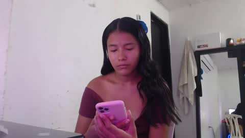 Snapshot of hadesmit1 chatting on April 1, 2026, 4:04 pm hadesmit1 online show from April 1, 2026, 4:04 pm