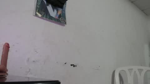 Snapshot of hadesmit1 chatting on April 29, 2026, 2:04 am hadesmit1 online show from April 29, 2026, 2:04 am