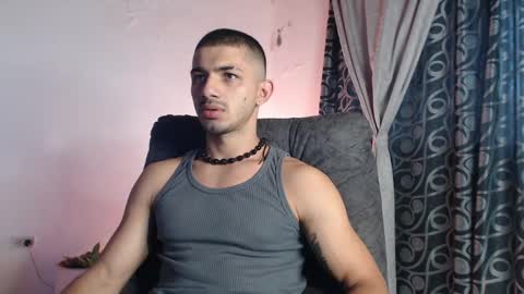 Snapshot of hadez_69 chatting on October 3, 2025, 12:35 pm HADEZ online show from October 3, 2025, 12:35 pm