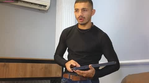 Snapshot of hadez_69 chatting on October 11, 2025, 12:58 pm HADEZ online show from October 11, 2025, 12:58 pm