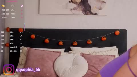 Hi Im Rebecca Glad to see you in my room  PVT is open online show from October 22, 2025, 1:17 am