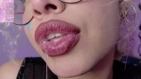 Haely online show from August 7, 2026, 5:42 am