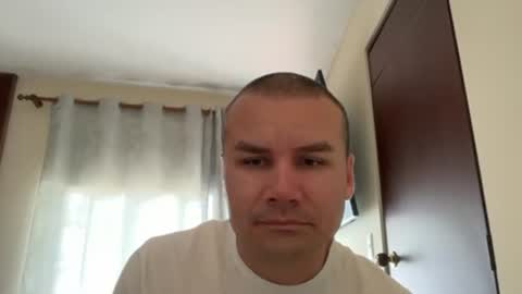Snapshot of hagen2704 chatting on July 31, 2026, 2:49 pm hagen2704 online show from July 31, 2026, 2:49 pm