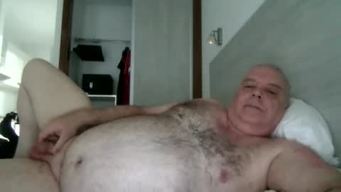 Snapshot of haggisstop chatting on January 15, 2026, 3:49 pm haggisstop online show from January 15, 2026, 3:49 pm