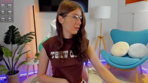Hailey  Green online show from April 25, 2026, 9:01 pm