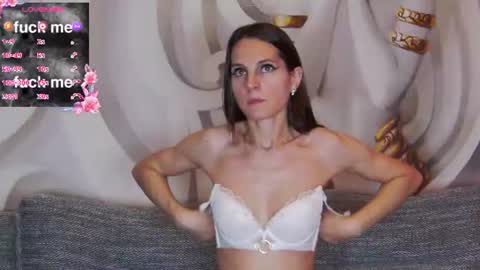 HaileyPeach online show from July 23, 2026, 5:11 pm