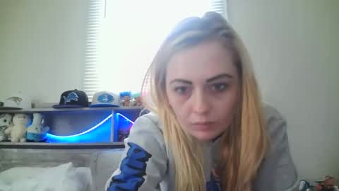 Hailey and d online show from February 6, 2025, 7:29 pm