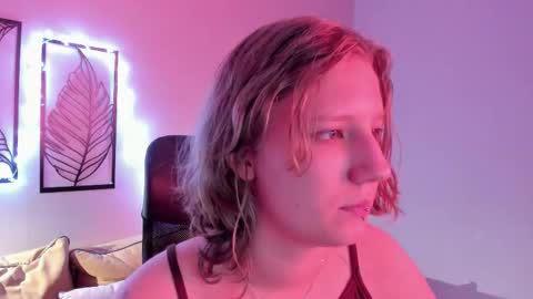 Hailey online show from November 20, 2025, 9:09 am