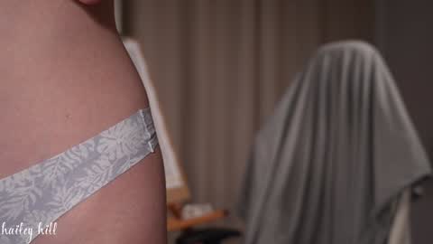 Snapshot of haileyhill chatting on January 27, 2025, 1:16 am HaileyHill online show from January 27, 2025, 1:16 am