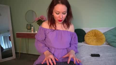 Snapshot of haileymoon85 chatting on March 10, 2025, 7:53 am Hailey online show from March 10, 2025, 7:53 am