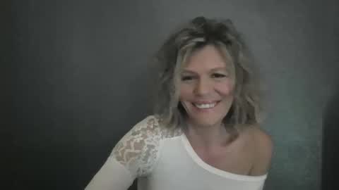 Snapshot of haileys123 chatting on March 20, 2026, 6:46 pm Hailey online show from March 20, 2026, 6:46 pm