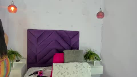 haileystonei online show from July 19, 2026, 11:47 am