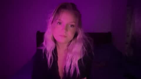 Hailsraexx online show from September 16, 2025, 1:39 am