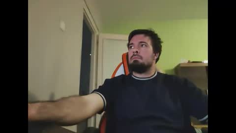 hairy_guy007 online show from February 4, 2026, 8:20 am