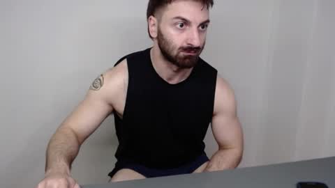 hairy_superman online show from April 5, 2026, 3:47 am