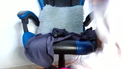 hairygirl83 online show from June 20, 2026, 3:15 pm