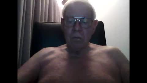 Snapshot of hairylover461681298 chatting on September 19, 2025, 9:15 pm hairylover461681298 online show from September 19, 2025, 9:15 pm