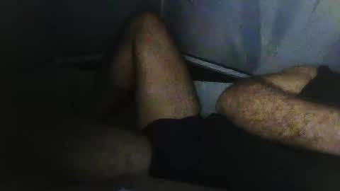 Snapshot of hairymann96 chatting on October 28, 2025, 8:22 pm hairymann96 online show from October 28, 2025, 8:22 pm