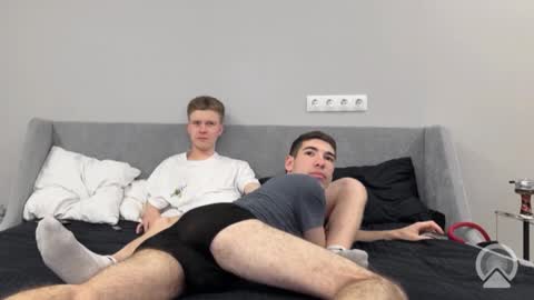 Davis and James online show from December 20, 2025, 12:12 pm