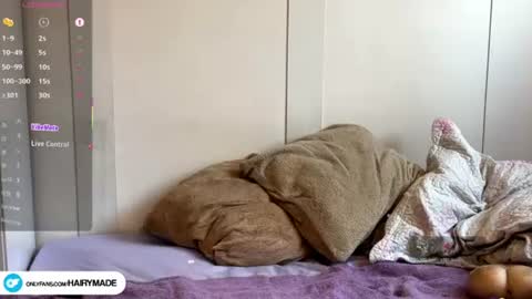 Snapshot of hairyshort chatting on June 10, 2026, 6:18 pm hairy and short online show from June 10, 2026, 6:18 pm